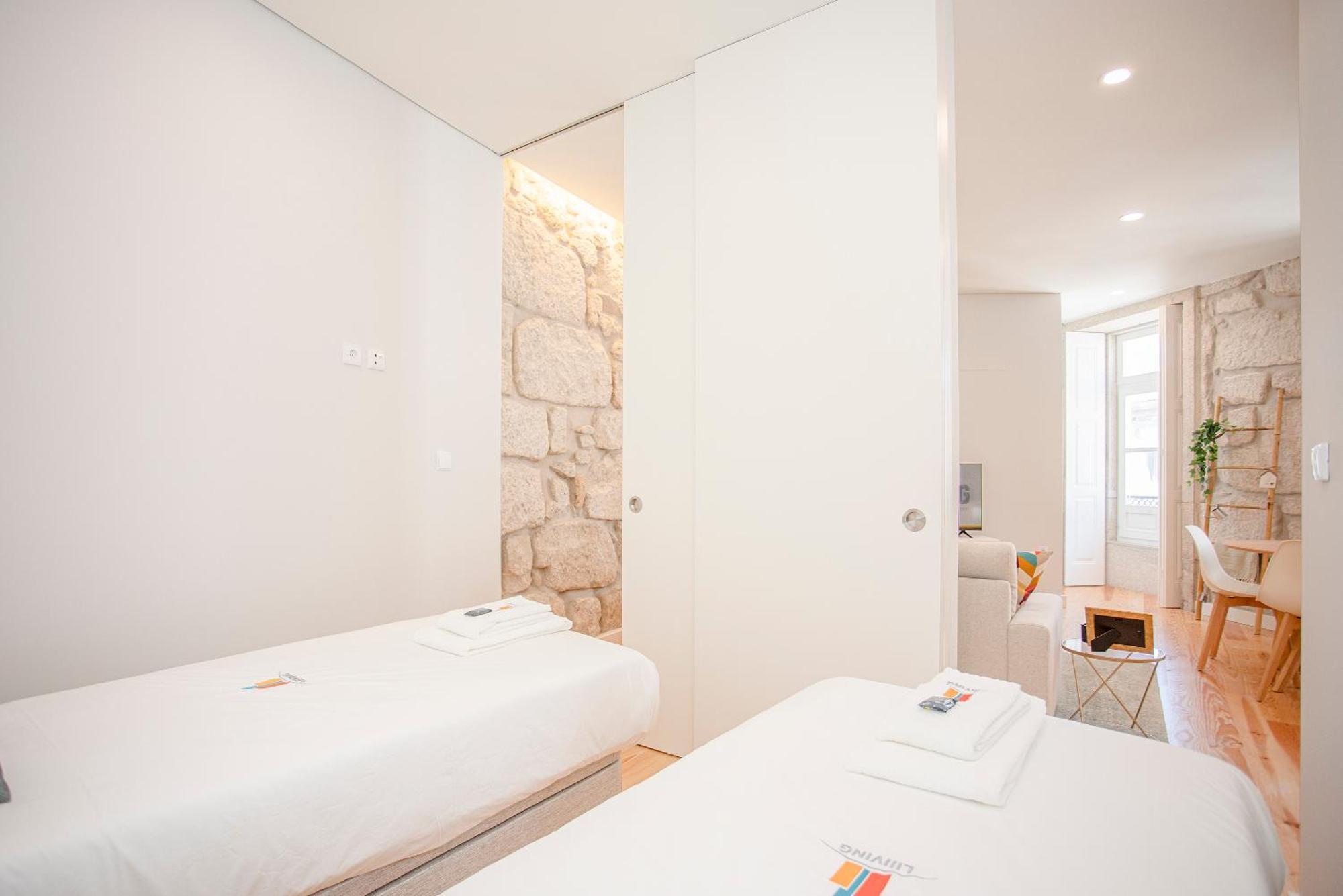Liiiving In Porto - Aliados Stone Apartment المظهر الخارجي الصورة