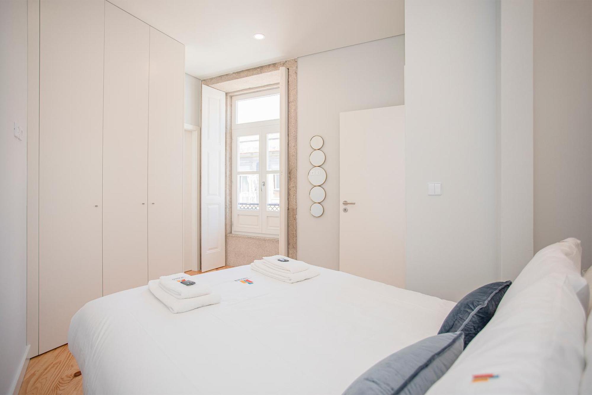 Liiiving In Porto - Aliados Stone Apartment المظهر الخارجي الصورة