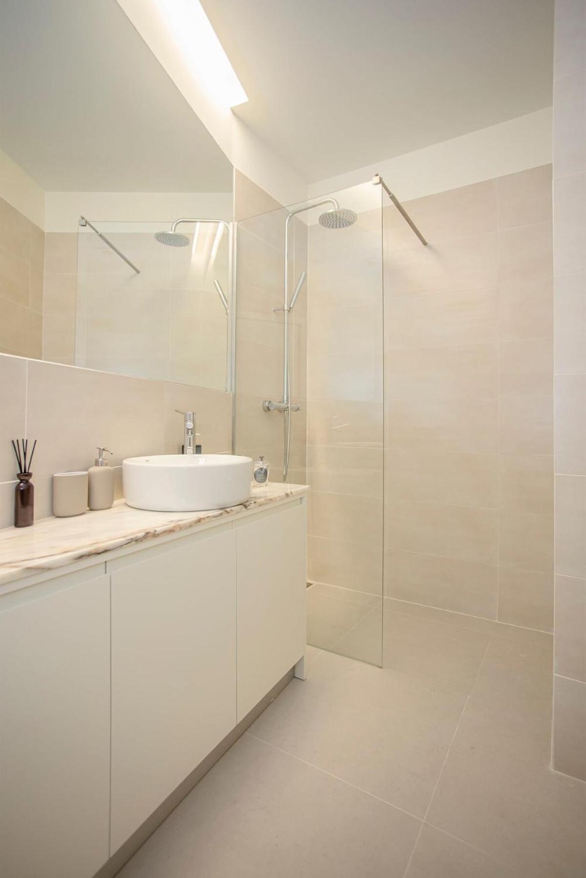 Liiiving In Porto - Aliados Stone Apartment المظهر الخارجي الصورة