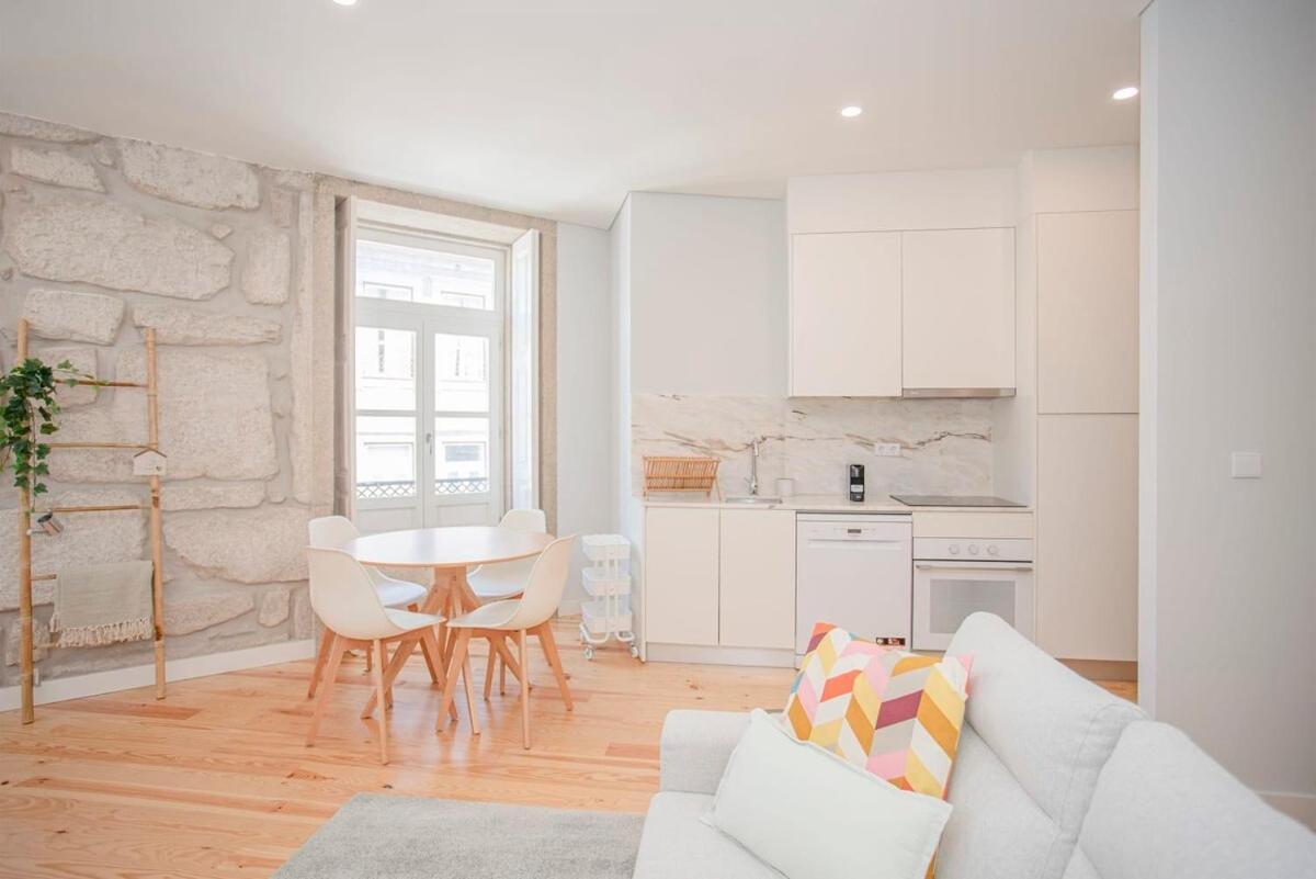 Liiiving In Porto - Aliados Stone Apartment المظهر الخارجي الصورة